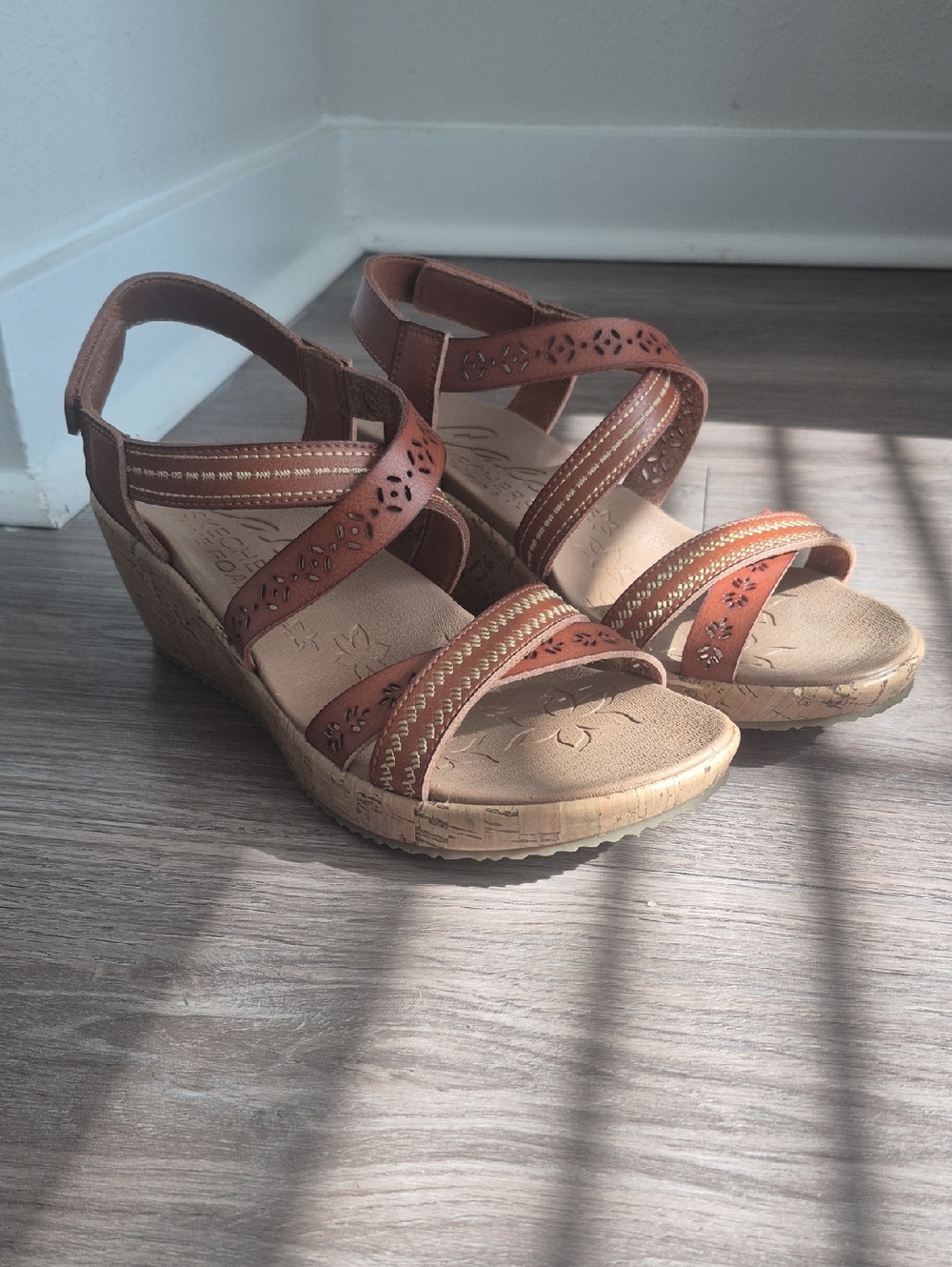 Sketchers Cali Luxe Foam Women’s Brown Wedge Sandals - Comfort Strappy Wedges